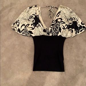 Bebe flutter sleeve top